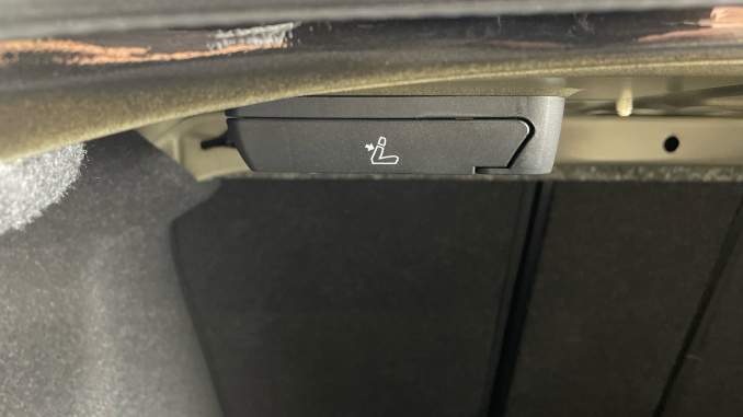 BMW 2 Series 220i M Sport 2dr Step Auto Petrol Coupe - Image 40